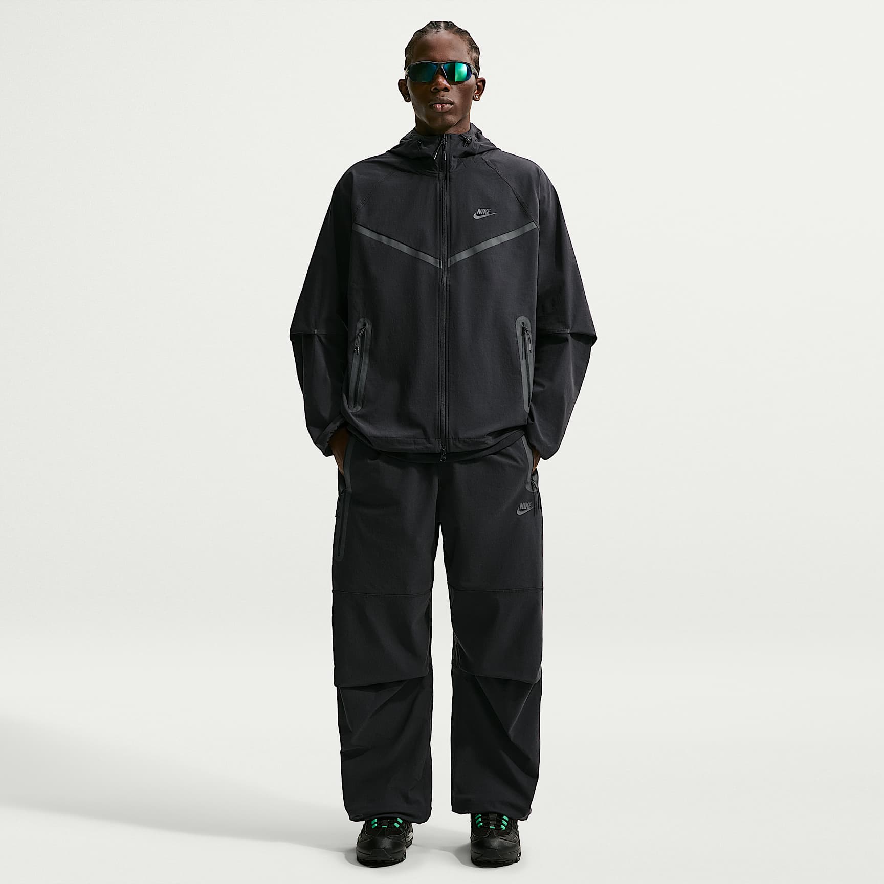 【archive】00s nike nylon piste tech wear Nike Tech Men's Woven Oversized Trousers. Nike RO